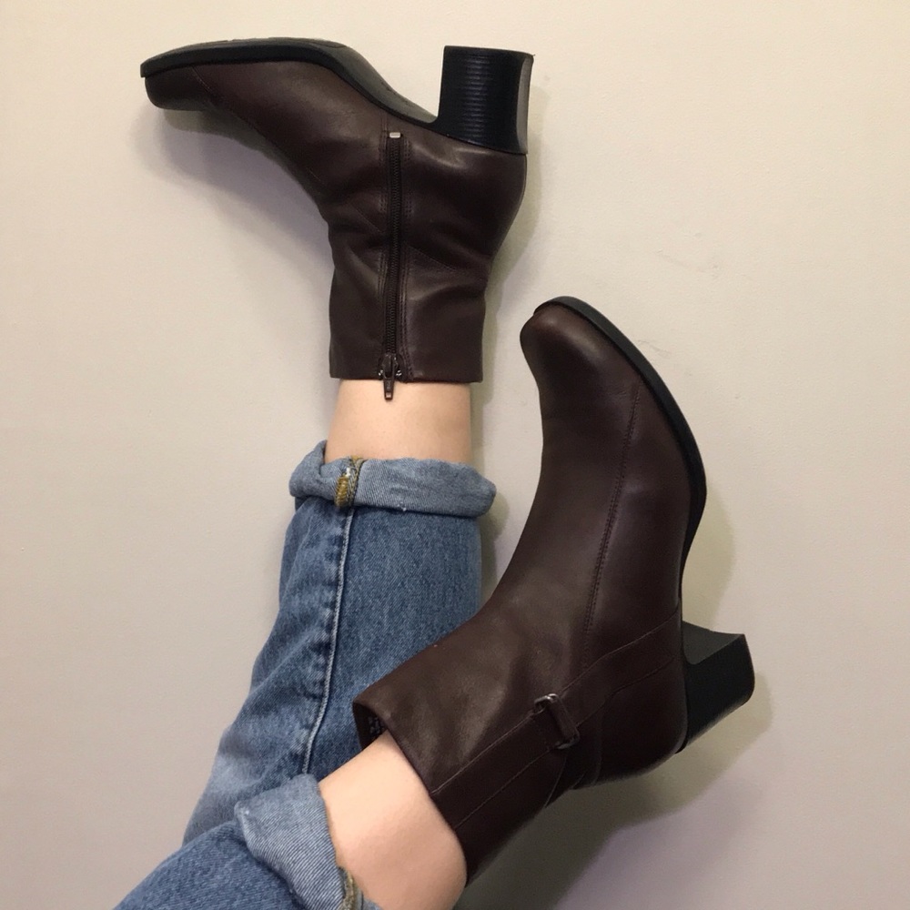 Clark’s mahogany heels 👠